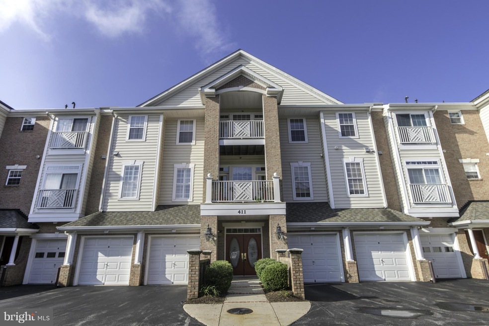 411 Hamlet Club Dr unit 301, Edgewater, MD 21037 - photo 1