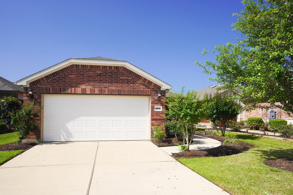 2918 Cone Flower Dr, Richmond, TX 77469 - photo 1