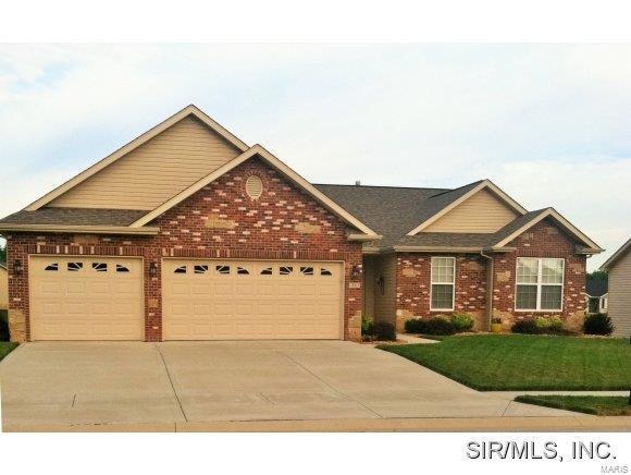 1865 Wellington Ln, Maryville, IL 62062 - photo 1