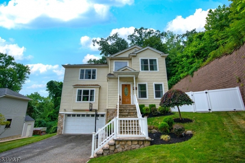 15 Cedar Ct, Totowa, NJ 07512 - photo 1