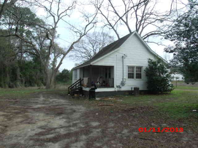 409 Williford St SE, Pelham, GA 31779 - photo 1