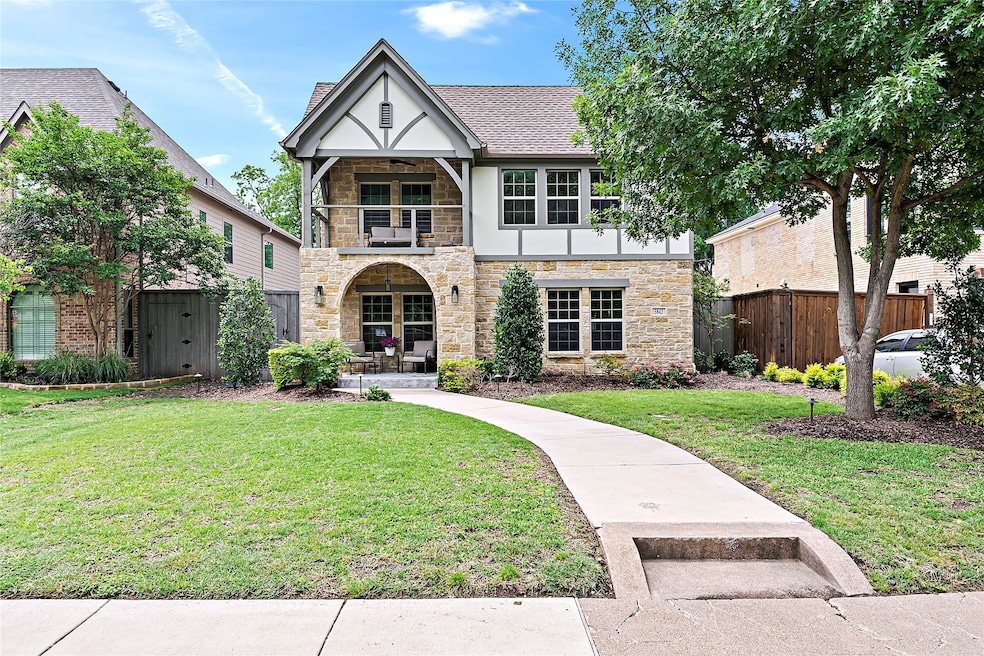 5842 Goodwin Ave, Dallas, TX 75206 - photo 1