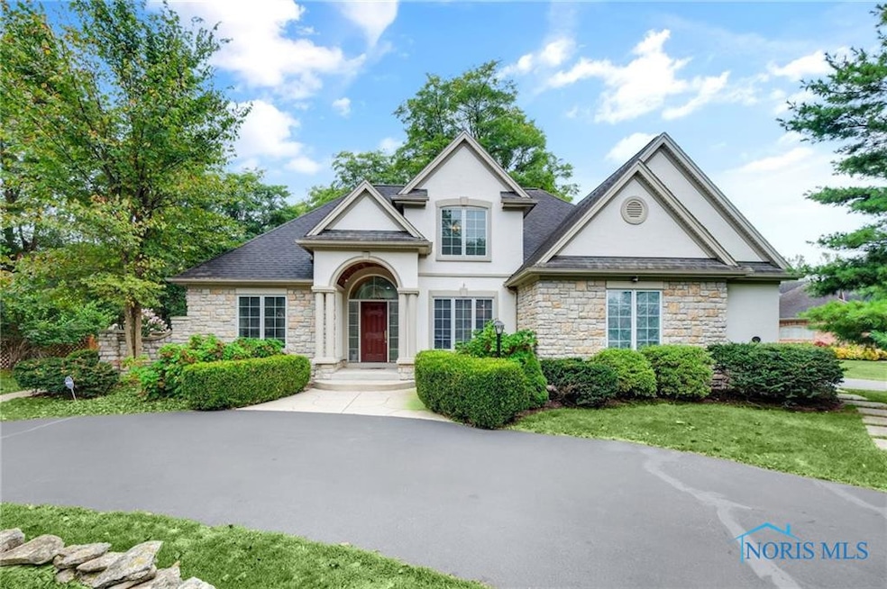 2110 Austin Bluffs Ct, Toledo, OH 43615 - photo 1