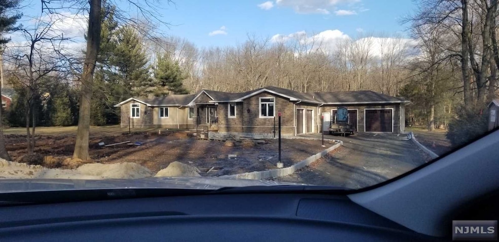 47 Valleyview Rd, Warren, NJ 07059 - photo 1