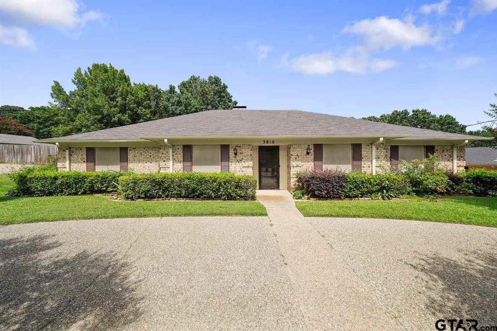 3810 3810 Post Oak Rd, Tyler, TX 75701 - photo 1