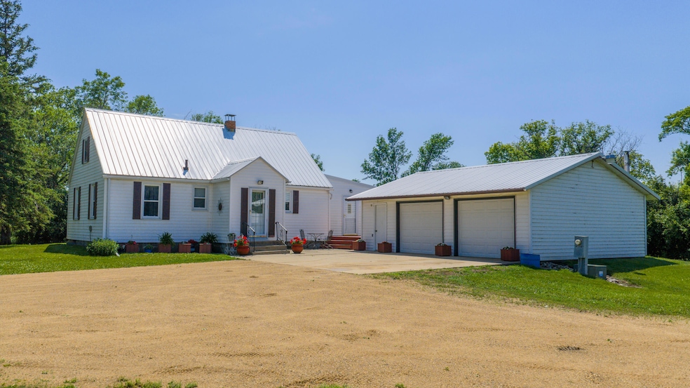 Pending $449,900 • Co-Listing Agent