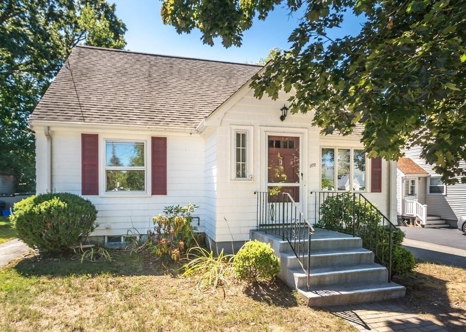 1172 Trapelo Rd, Waltham, MA 02451 - photo 1