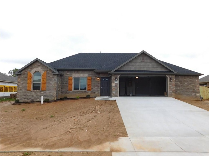 651 Captain Hopkins St, Prairie Grove, AR 72753 - photo 1