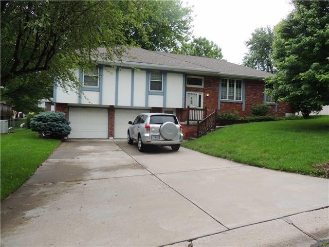 904 NW 13th St, Blue Springs, MO 64015 - photo 1