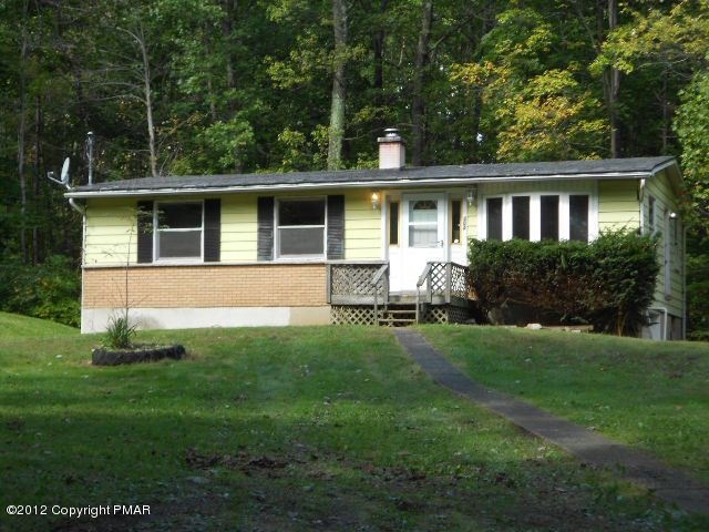 304 Grigg St, Bangor, PA 18013 - photo 1