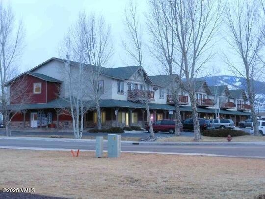 Dakota Square
