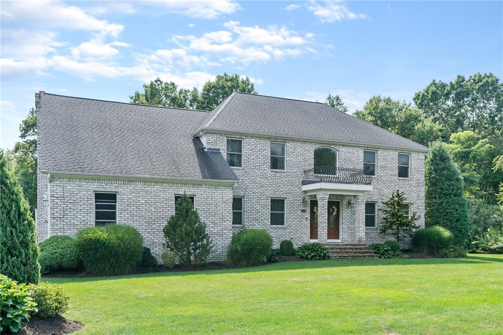 70 Bluebird Ln, Cranston, RI 02921 - photo 1