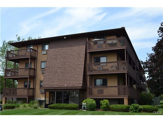 1165 Stratford Rd unit 208, Stratford, CT 06615 - photo 1