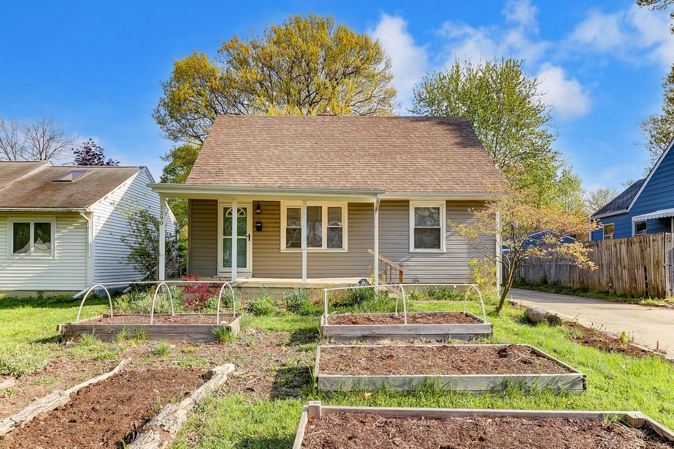 1290 Acton Rd, Columbus, OH 43224 - photo 1