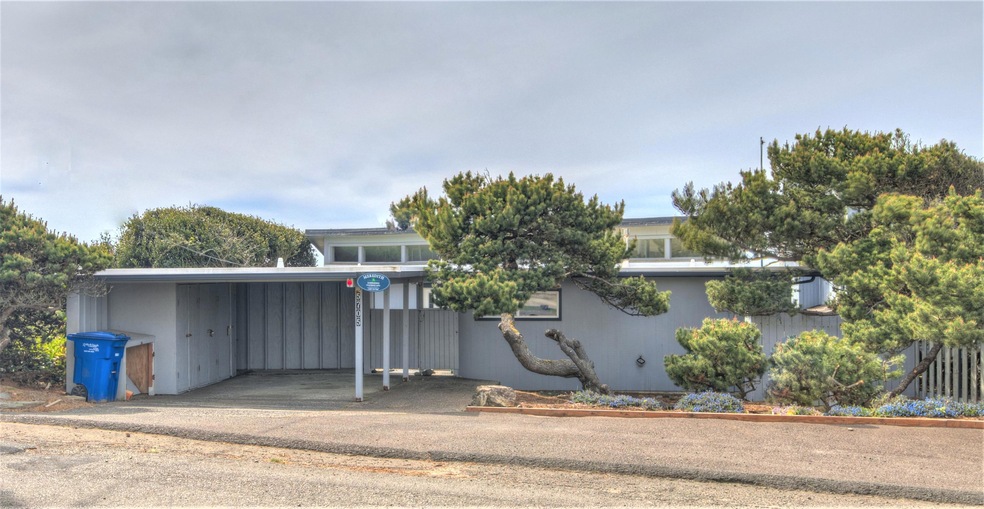 Roads End Oceanfront