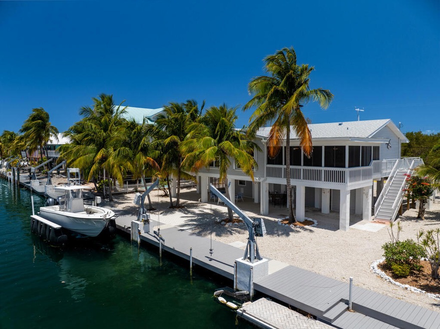 Back dock 1, 120 ft. of dockage
