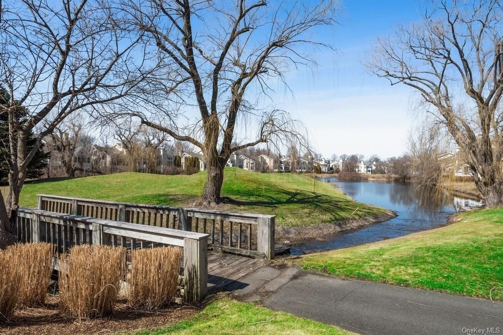 1 Doral Greens Dr W, Rye Brook, NY 10573 - photo 1