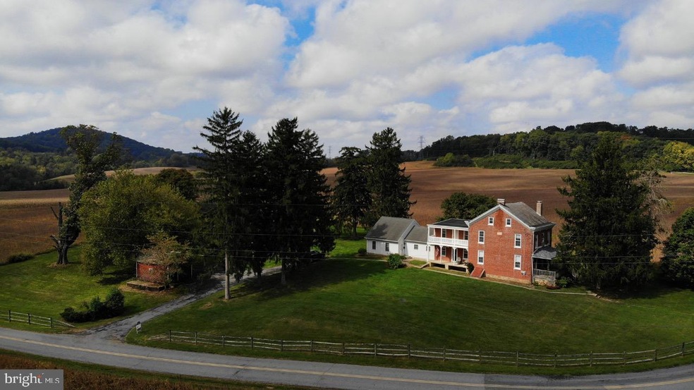 1104 Rickenbach Rd, Reading, PA 19605 - photo 1