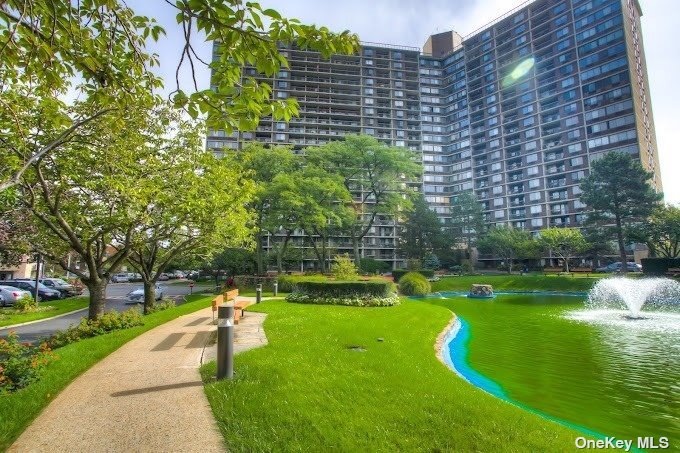 The Bay Club unit 8A, Bayside, NY 11360 - photo 1