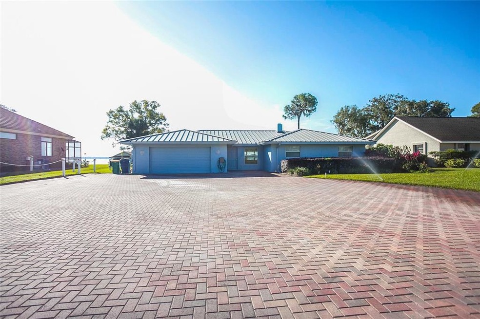 612 Lake Dora Dr, Tavares, FL 32778 - photo 1