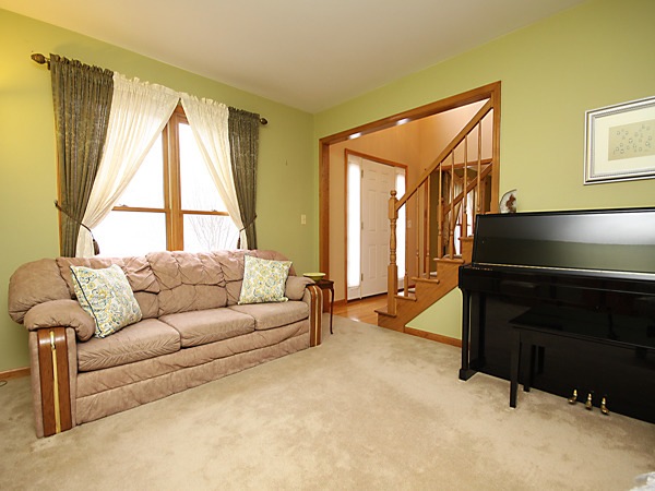 2107 High Meadow Rd, Naperville, IL 60564 - photo 1