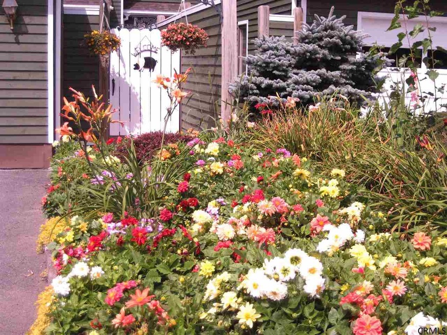 17 Saratoga Cir, Saratoga Springs, NY 12866 - photo 1