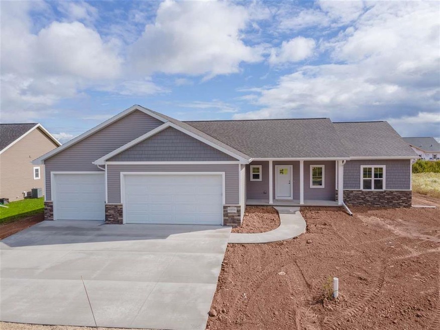 N9376 Rosella Dr, Appleton, WI 54915 - photo 1