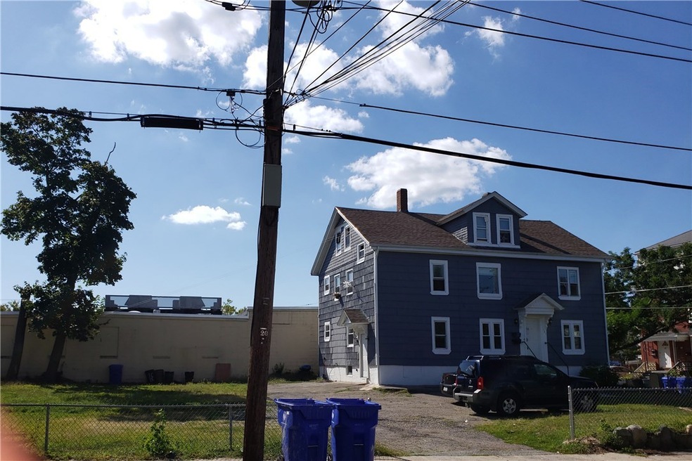 181 Garden St, Pawtucket, RI 02860 - photo 1
