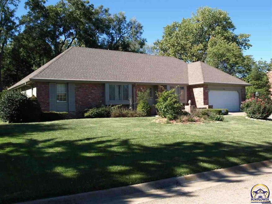 3101 SW Burlingame Rd, Topeka, KS 66611 - photo 1