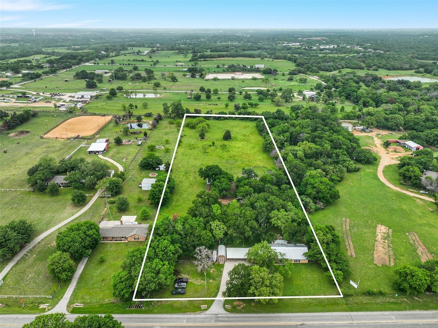 2401 Conveyor Dr, Burleson, TX 76028 - photo 1