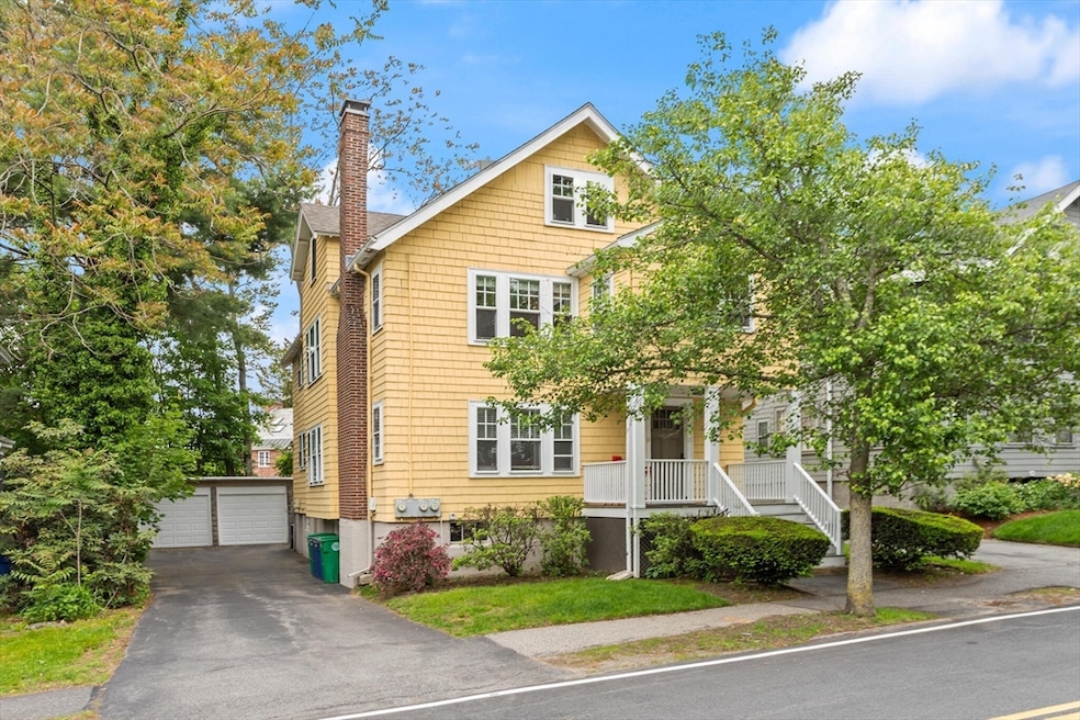 Sold $1,060,000 • Co-Listing Agent