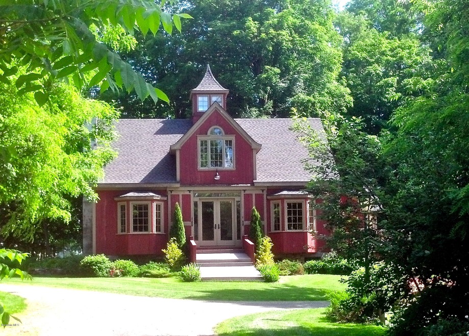 34 Silver St, Great Barrington, MA 01230 - photo 1