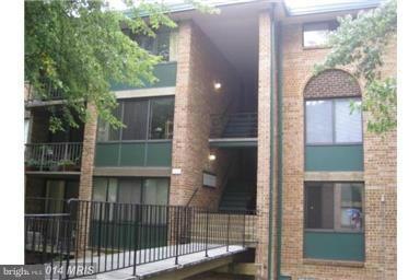 505 N Armistead St unit T2, Alexandria, VA 22312 - photo 1