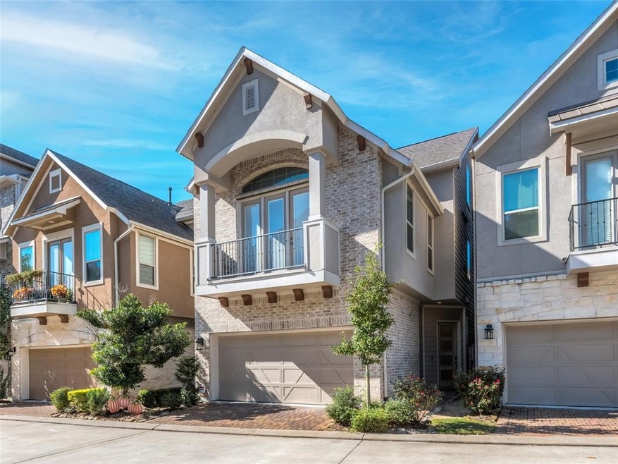 1613 Water Oak Point Dr, Houston, TX 77055 - photo 1