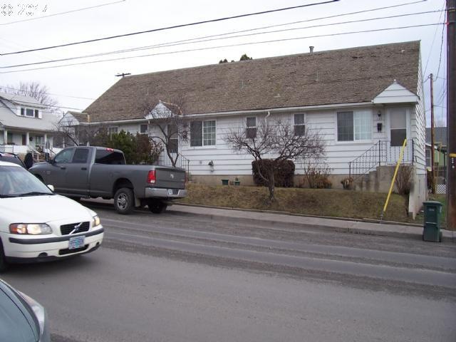 120 NW 10th St, Pendleton, OR 97801 - photo 1