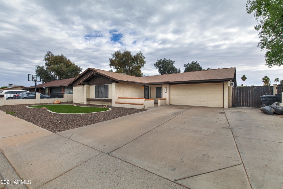 1331 S Wayfarer, Mesa, AZ 85204 - photo 1