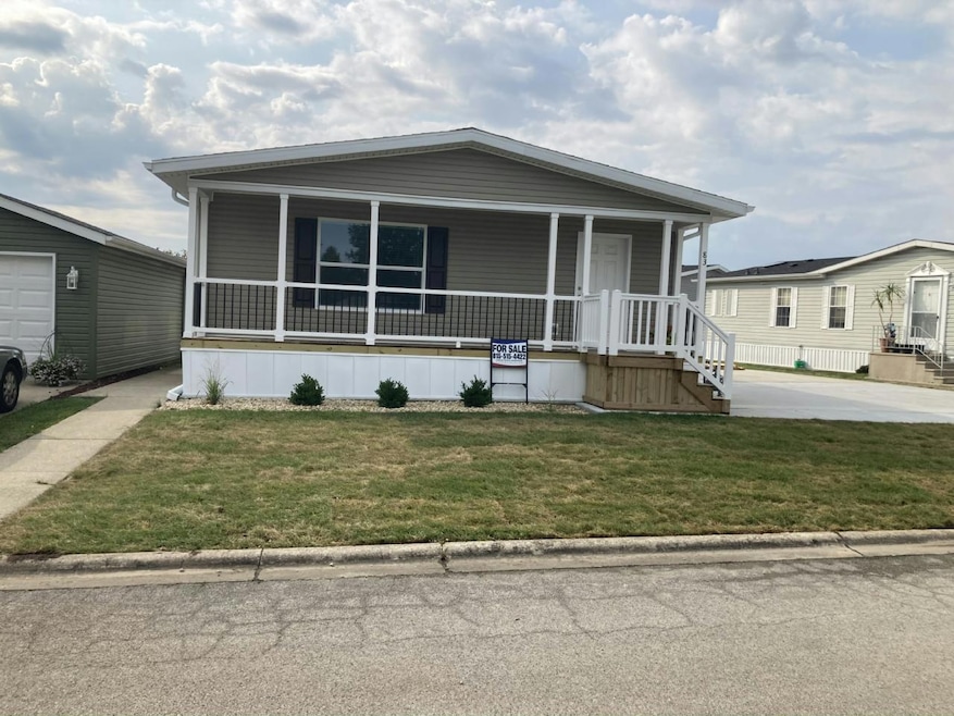 83 Sugar Ct, Manteno, IL 60950 - photo 1