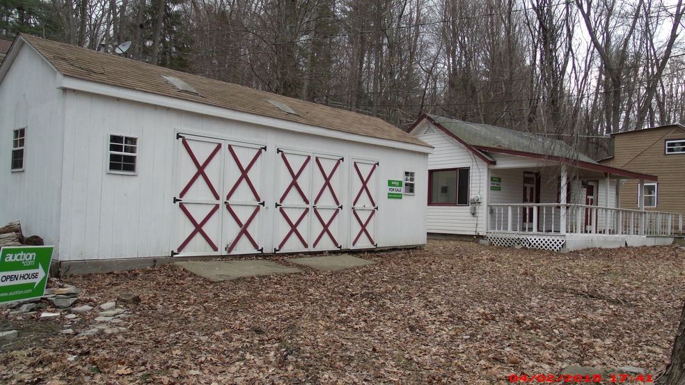 102 Dillion Rd, Dingmans Ferry, PA 18328 - photo 1