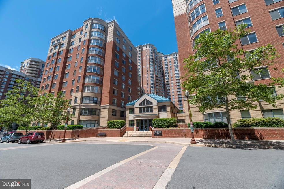 Lexington Square unit 602E, Arlington, VA 22203 - photo 1