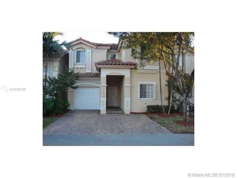10910 NW 69th Terrace, Doral, FL 33178 - photo 1