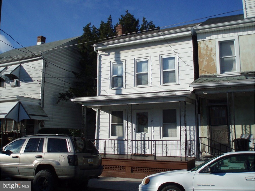 142 N 3rd St, Saint Clair, PA 17970 - photo 1