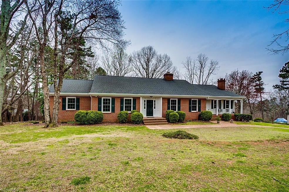 1115 Neely Dr, Asheboro, NC 27205 - photo 1