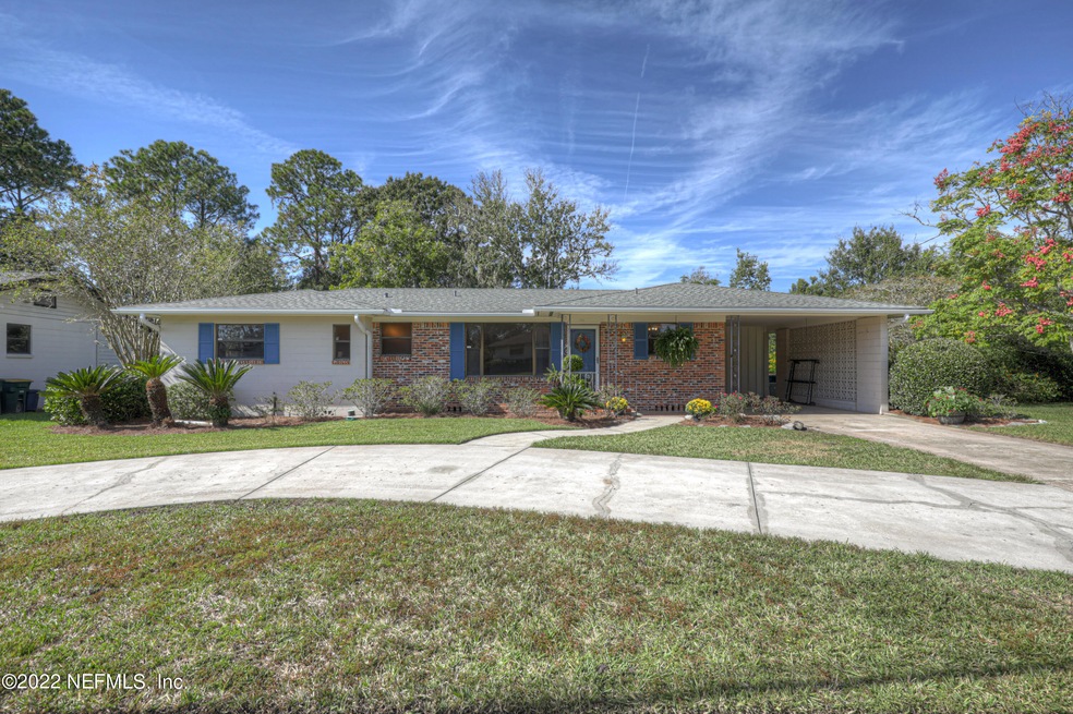 744 Acapulco Rd, Jacksonville, FL 32216 - photo 1