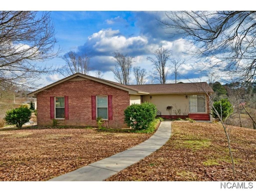 1542 Barton Cir NE, Cullman, AL 35055 - photo 1