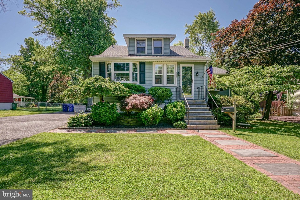 106 Center St, Moorestown, NJ 08057 - photo 1