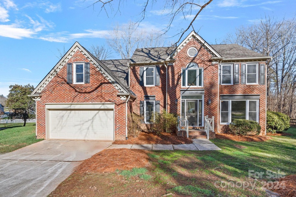 8702 Twin Trail Dr, Huntersville, NC 28078 - photo 1