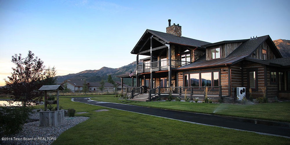 1_Ridgecrest100ExteriorPondEvening