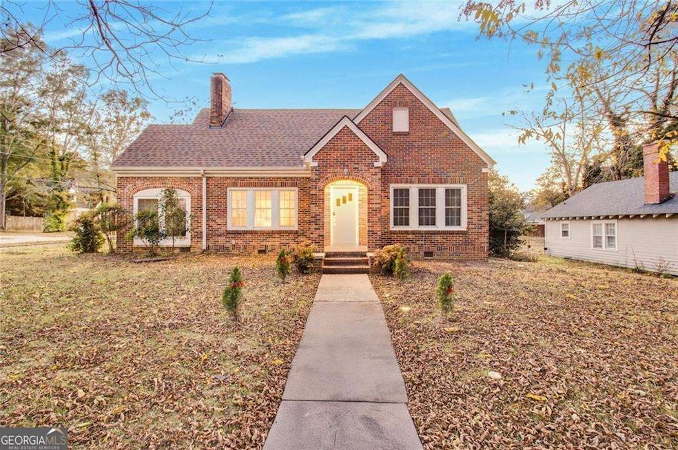 15 E New St, Winder, GA 30680 - photo 1