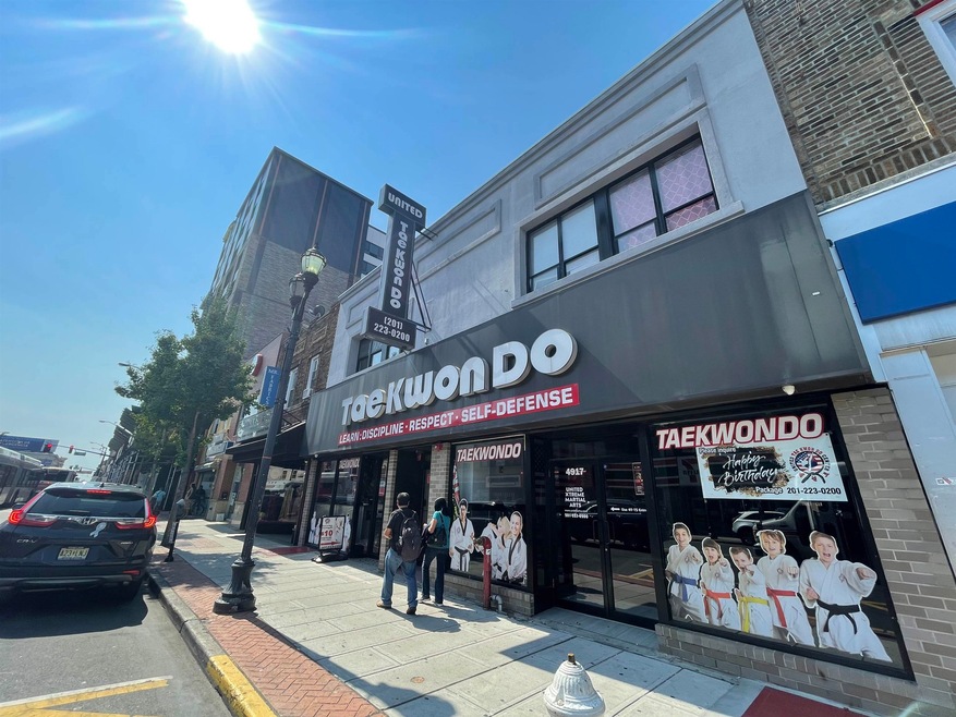 4915 Bergenline Ave unit 1C, West New York, NJ 07093 - photo 1