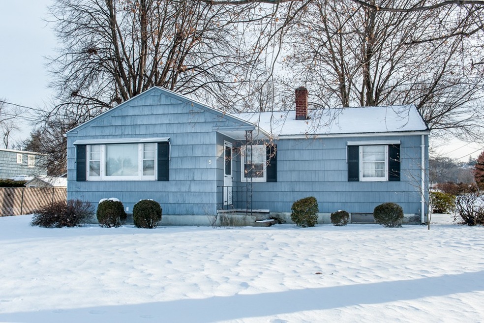 5 Cox St, Chicopee, MA 01013 - photo 1